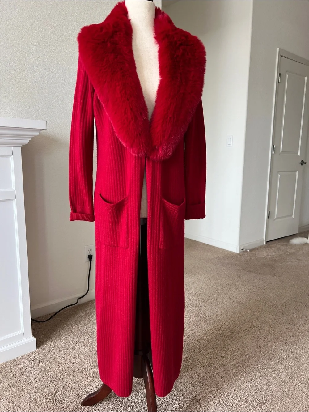 Boston Proper Vibrant Red Ribbed Faux Fur Collar Cardigan - Picture 2 of 4